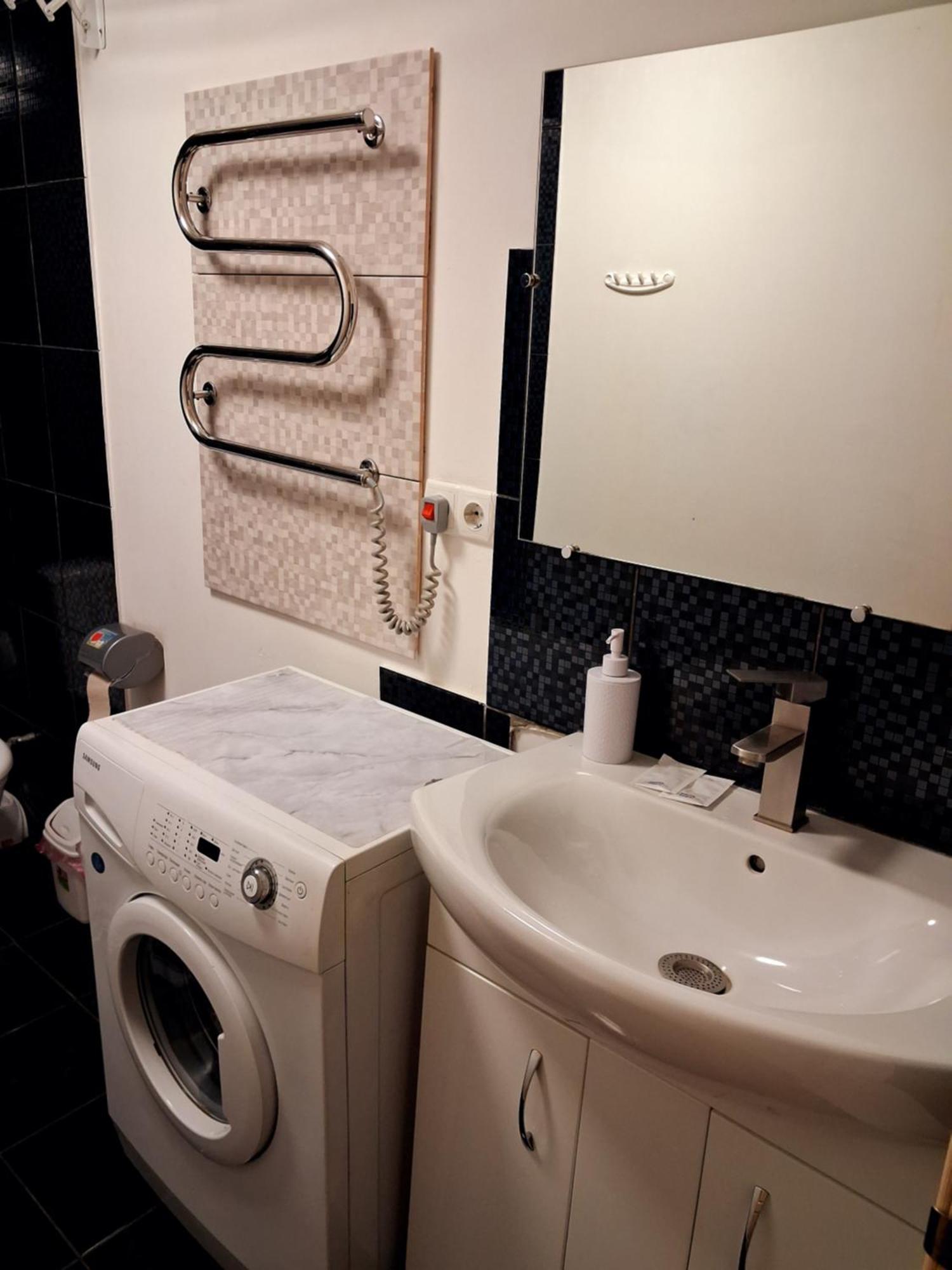 Studio Apartments In Center New 5 Floor Без Ліфту Ивано-Франковск Экстерьер фото